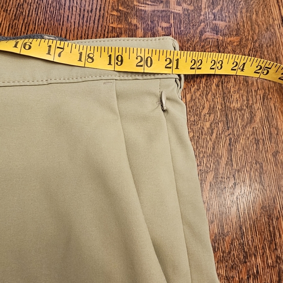 Jachs New York Tan Golf Shorts - Picture 11 of 15